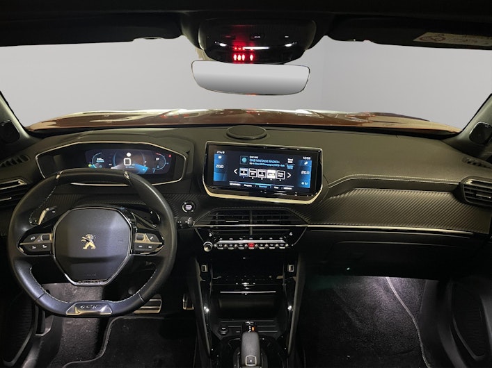 Vehicle image PEUGEOT 2008