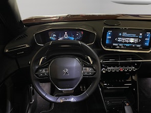 Vehicle image PEUGEOT 2008 1.2 PureTech 155 GT