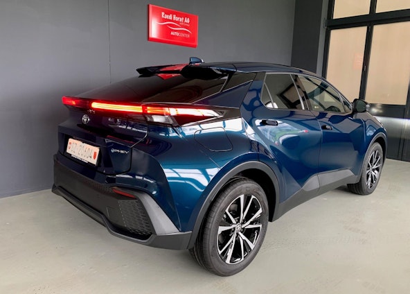 Vehicle image 10 Vehicle image 10