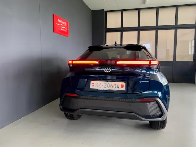 Toyota C-HR 2.0 PHEV Swiss Edition