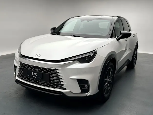 Lexus LBX 1.5 Hybrid Cool AWD