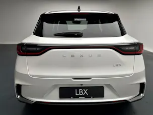 Lexus LBX 1.5 Hybrid Cool AWD