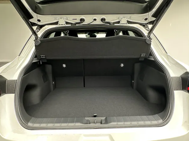Lexus LBX 1.5 Hybrid Cool AWD