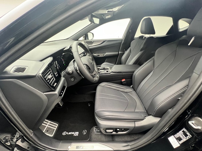 Vehicle image LEXUS NX