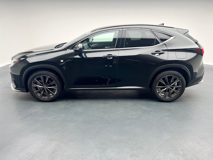 Vehicle image LEXUS NX