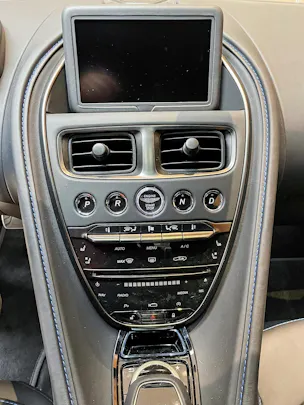 Aston Martin DB11 Coupé 4.0 V8 Bi-Turbo