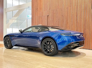 Vehicle image ASTON MARTIN DB11 Coupé 4.0 V8 Bi-Turbo