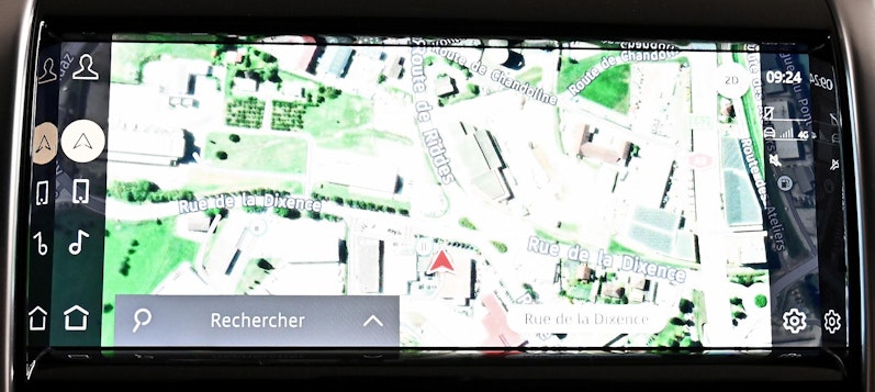 Vehicle image LAND ROVER DISCOVERY SPORT