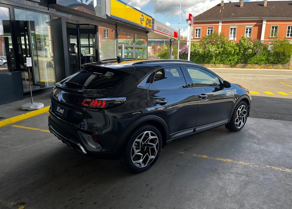 Vehicle image 2 Vehicle image 2