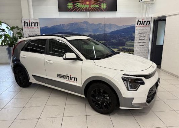 First vehicle image First vehicle image