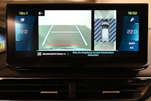 Vehicle image PEUGEOT 3008 1.6 Plug-in Hybrid4 GT Pack