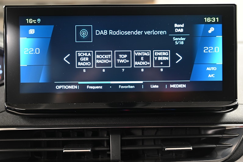 Vehicle image PEUGEOT 3008
