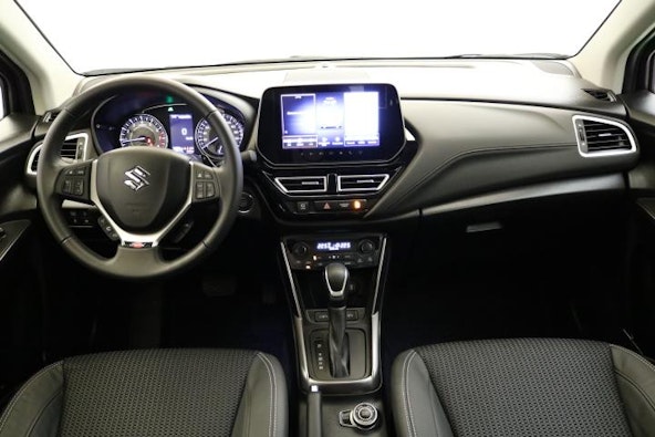 Vehicle image 9