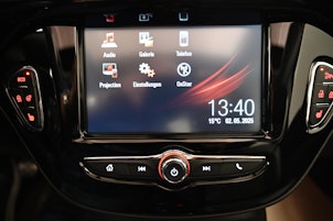 Vehicle image OPEL Adam 1.0i eFLEX Rocks S/S