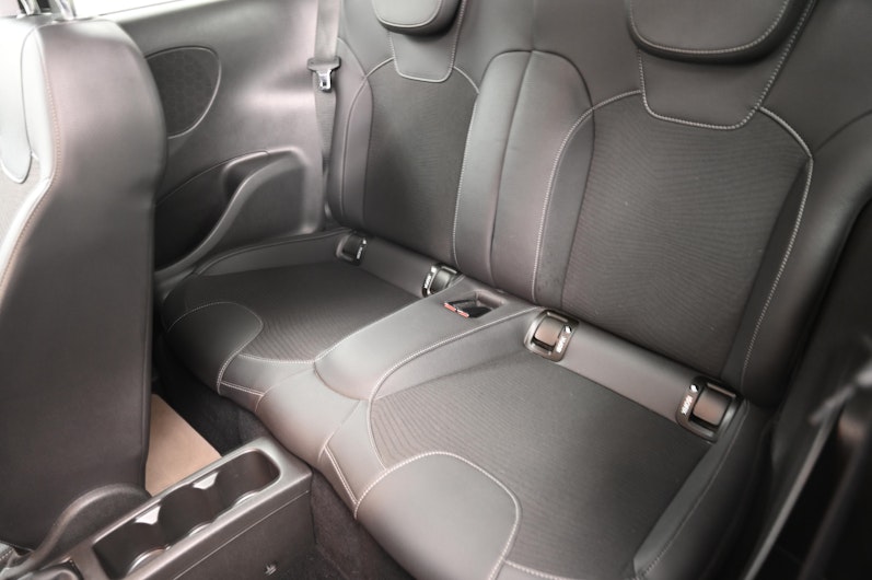 Vehicle image OPEL ADAM