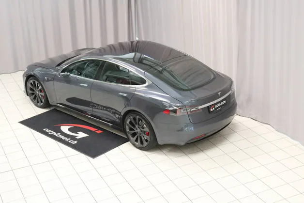 Tesla Model S Ludicrous Performance 795 PS
