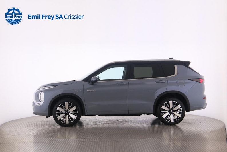 Vehicle image MITSUBISHI OUTLANDER