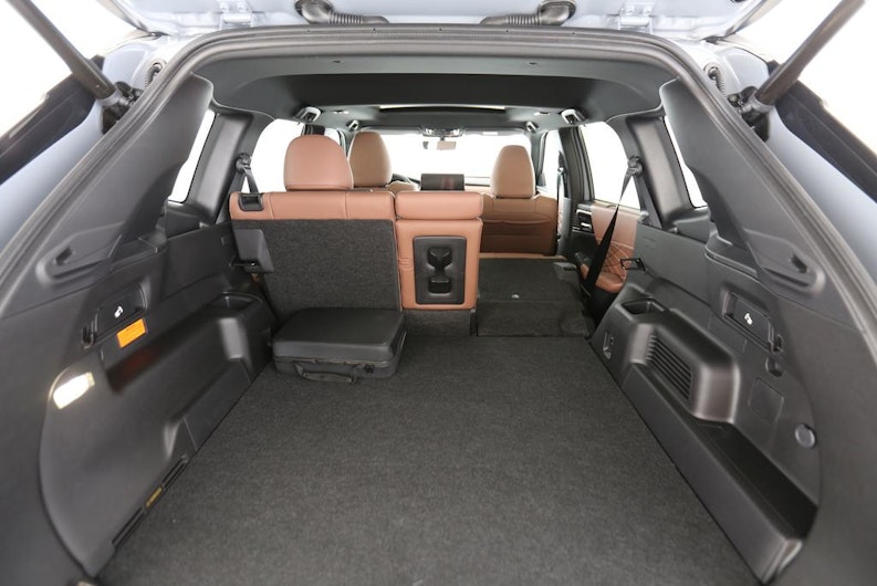 Vehicle image MITSUBISHI OUTLANDER