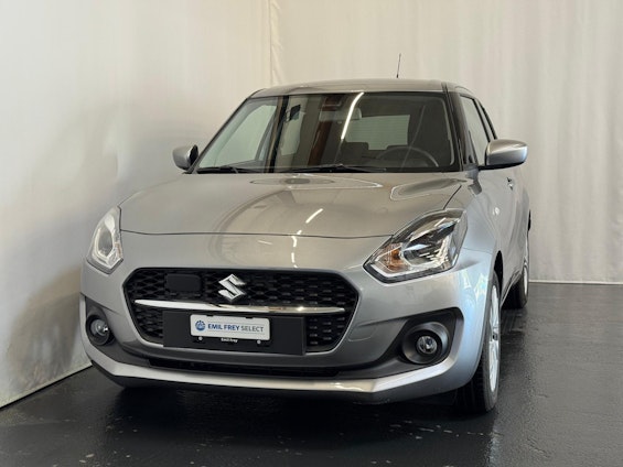 First vehicle image