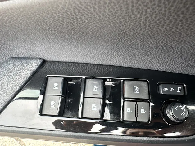 Toyota Prius 1.8 VVTi HSD Plug-In Premium