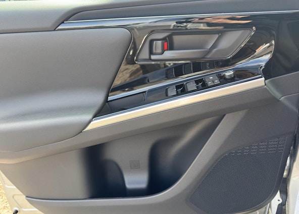 Vehicle image 10 Vehicle image 10