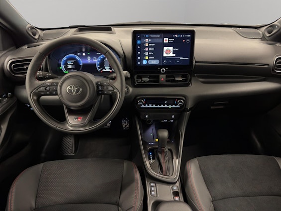 Vehicle image 7