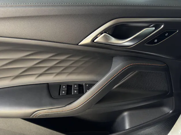 MG HS 1.5 PHEV Luxury