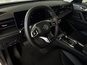 MG HS 1.5 PHEV Luxury