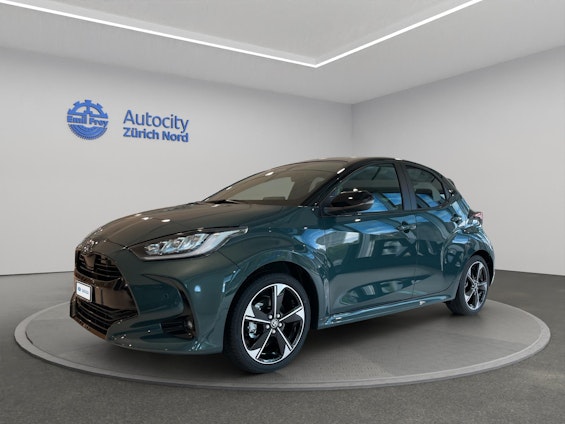 First vehicle image