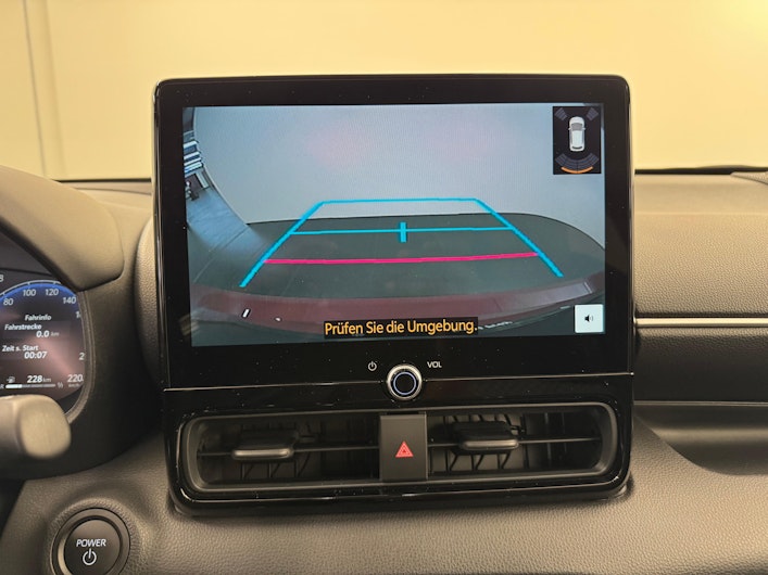 Vehicle image TOYOTA YARIS