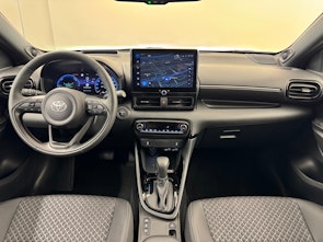 Vehicle image TOYOTA Yaris 1.5 VVT-i HSD Premium