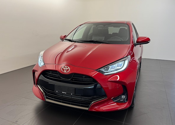 First vehicle image First vehicle image