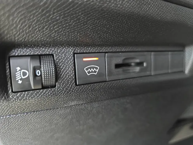 Peugeot 308 1.2 Hybrid Allure