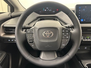 Vehicle image TOYOTA Prius 2.0 Plug-In-Hybrid Premium