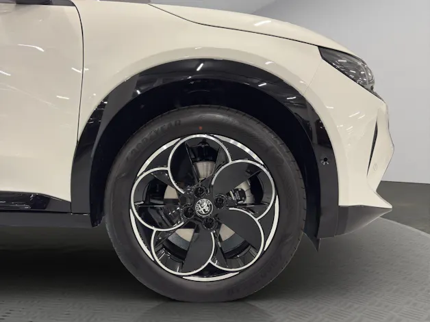Alfa Romeo Junior 1.2 Ibrida Q4
