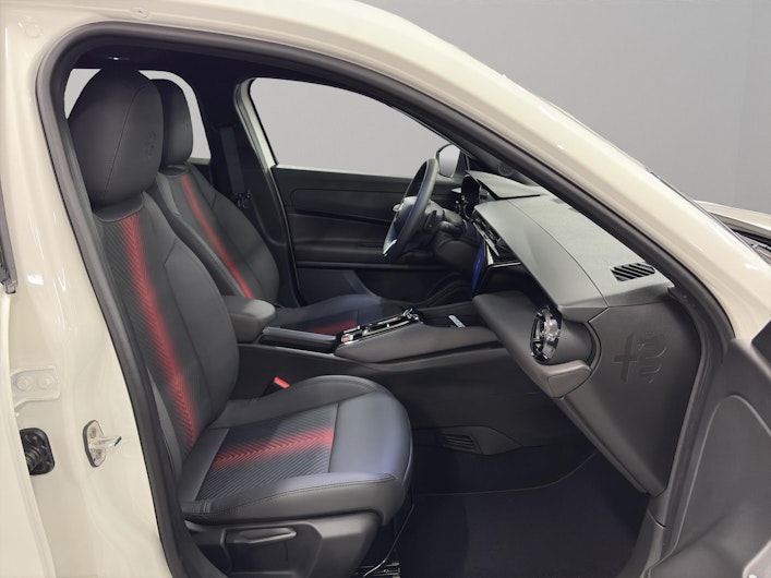 Vehicle image ALFA ROMEO JUNIOR