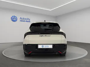 Alfa Romeo Junior 1.2 Ibrida Q4