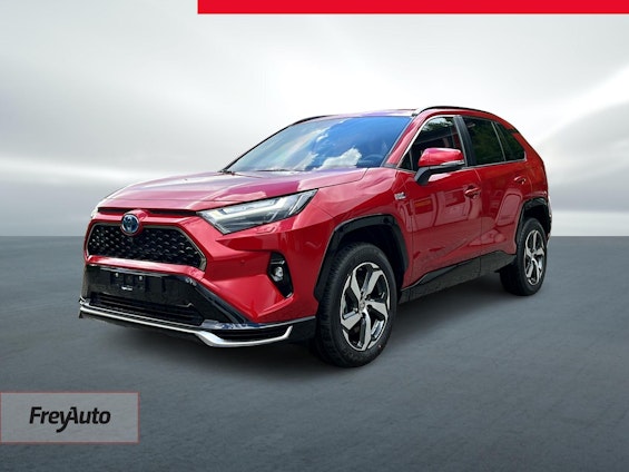 First vehicle image