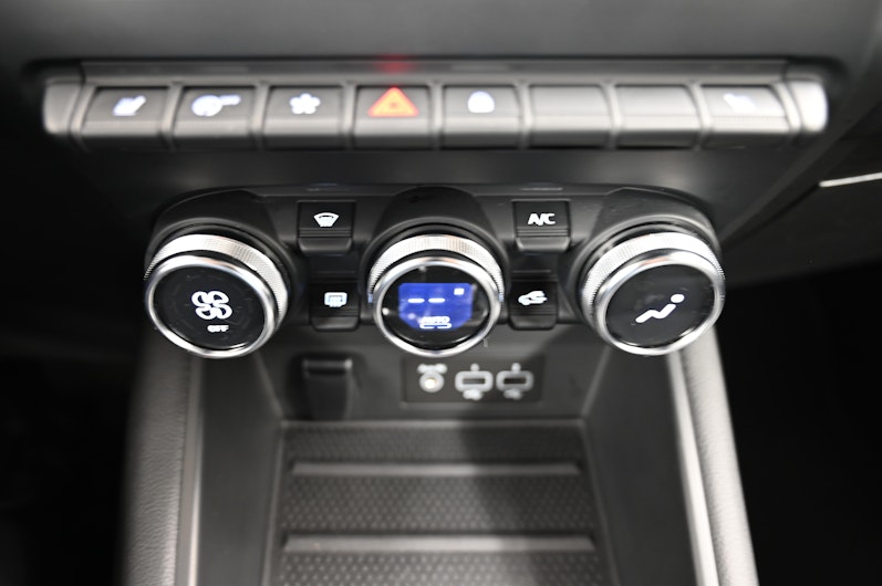 Vehicle image RENAULT CAPTUR