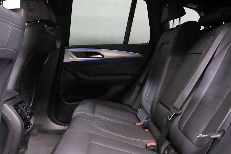 Vehicle image BMW iX3