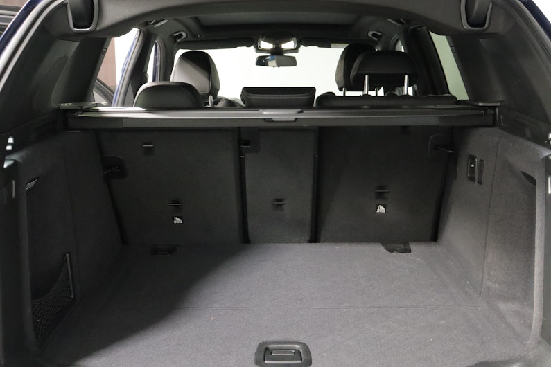 Vehicle image BMW iX3