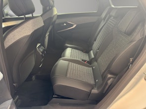 Vehicle image PEUGEOT 5008 1.2 Hybrid Allure Premium