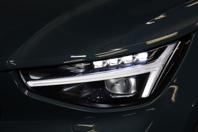 Vehicle image VOLVO C40