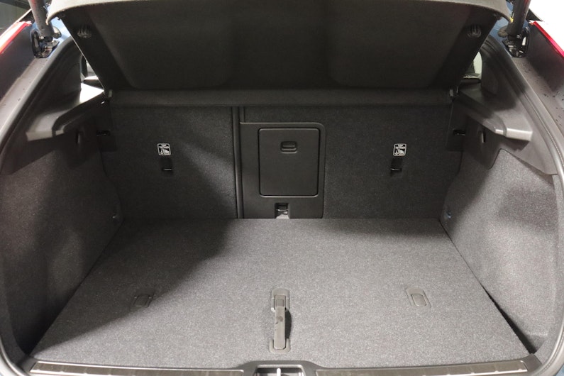 Vehicle image VOLVO C40