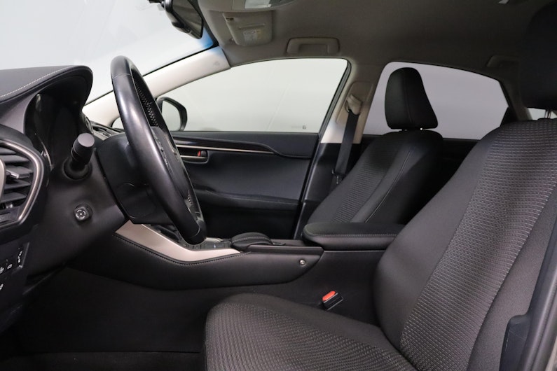 Vehicle image LEXUS NX