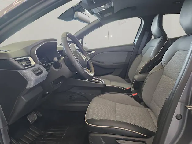 Renault Clio 1.6 E-Tech techno