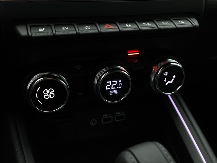 Vehicle image MITSUBISHI COLT