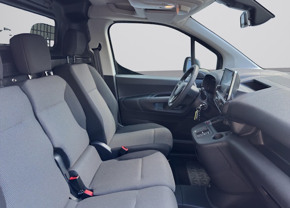 Vehicle image 6 Vehicle image 6