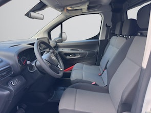 Vehicle image OPEL Combo-e Cargo 2.4 t Electric +