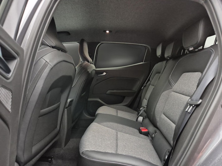 Vehicle image MITSUBISHI COLT